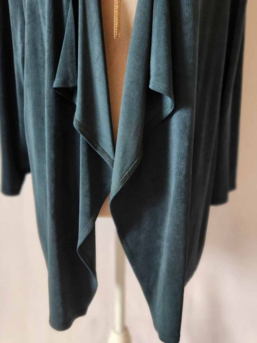 Chico's Travelers Size 4/XXL Green Water Fall Open Front Chain Accent Cardigan - Picture 4 of 15